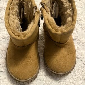 Cat and Jack Tan Arlo Kids Boots 5C